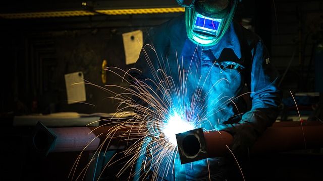 highest paying welding jobs, welder working